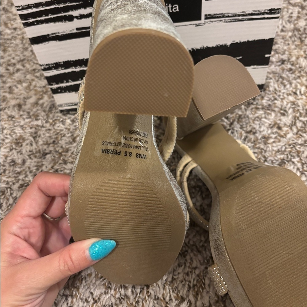 DV by Dolce Vita Metallic Gold Strappy Block Heel Sandal - Picture 9 of 9